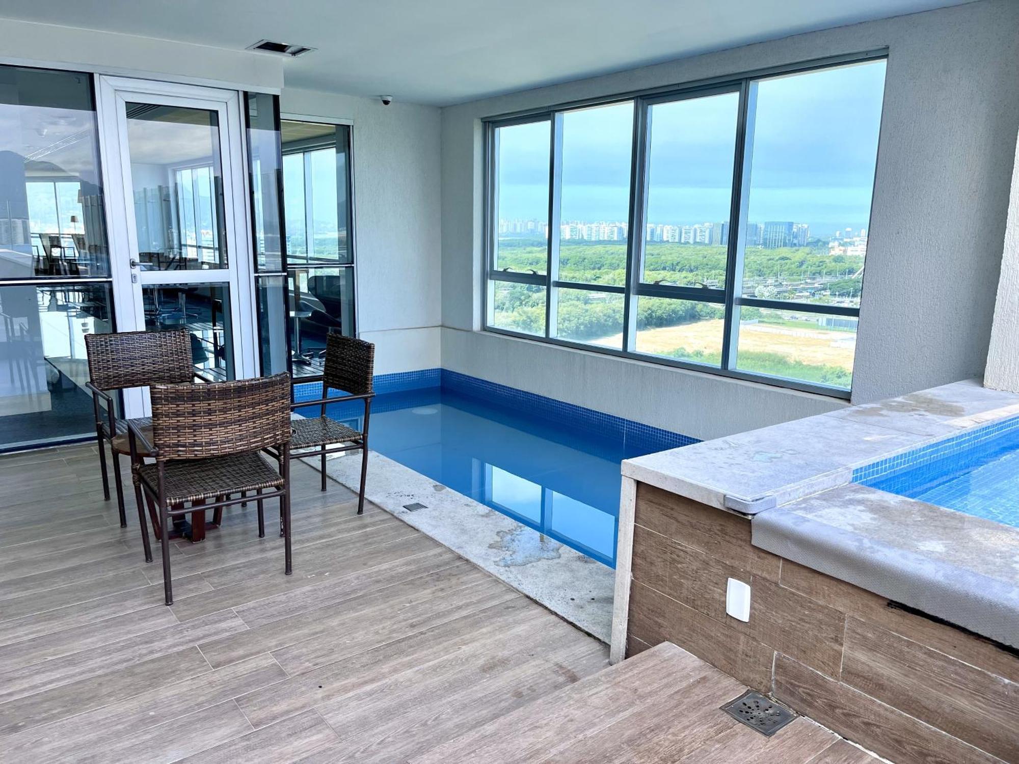 Com Jardim E Piscina Na Barra Rj Apartamento *